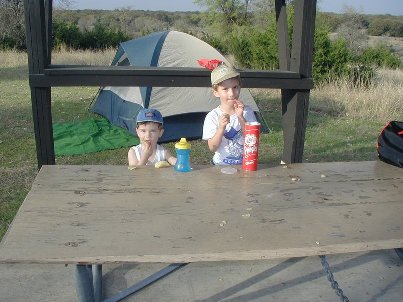 2003/03(March)/Camping/800x600_2003-03-15 17-05-49-Camping-Jim-Hogg-Chance-Dax.JPG